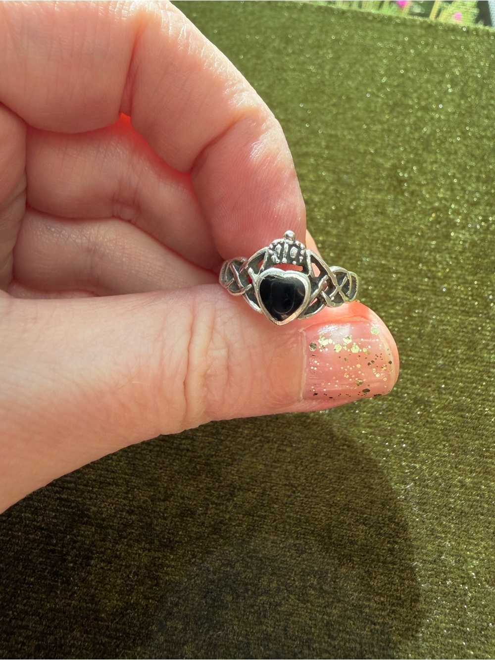 Sterling Silver Celtic-knot Claddagh Ring